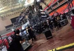 南昌舞台倒塌爆料视频播放,惊心动魄的现场直播瞬间