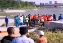 新闻爆料溺水案件视频,紧急救援行动展开